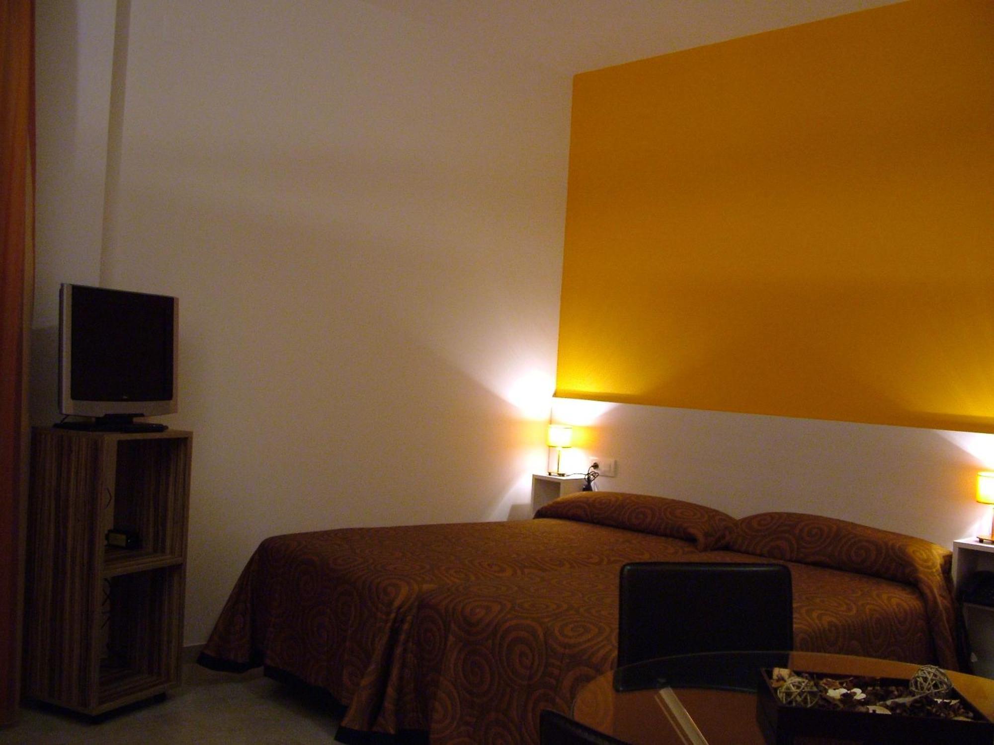 Llave De Granada Apartment อัลกาลา ลา เรอัล ห้อง รูปภาพ