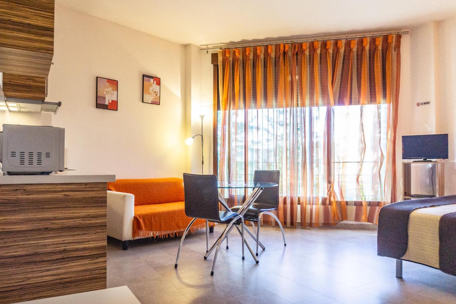 Llave De Granada Apartment อัลกาลา ลา เรอัล ภายนอก รูปภาพ