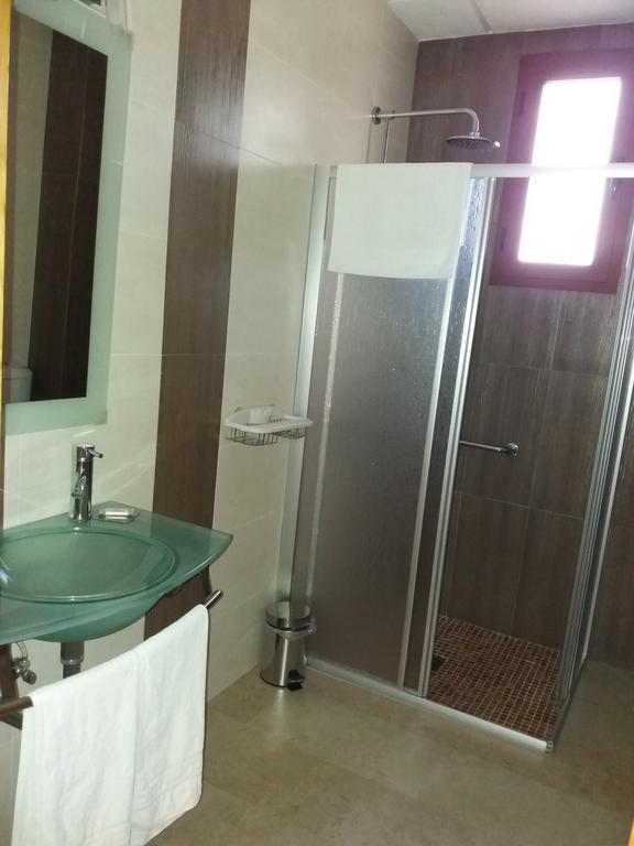 Llave De Granada Apartment อัลกาลา ลา เรอัล ภายนอก รูปภาพ