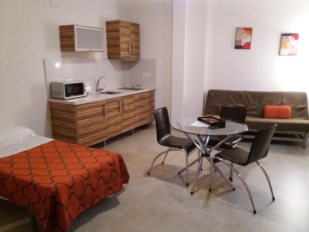Llave De Granada Apartment อัลกาลา ลา เรอัล ภายนอก รูปภาพ